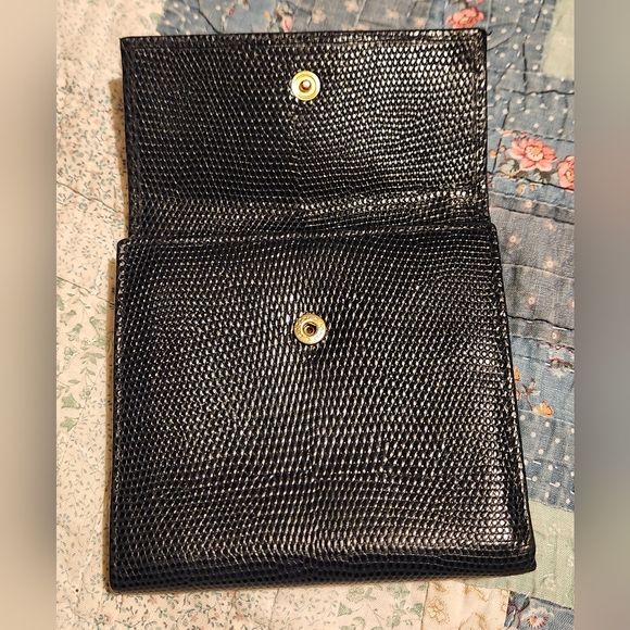 SOLD! Salvatore Ferragamo Black leather Tri-fold wallet. - Picture 5 of 15